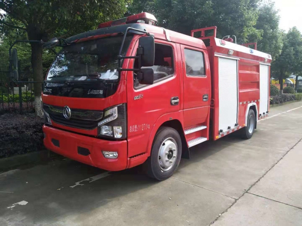 國六東風(fēng)5噸泡沫消防車