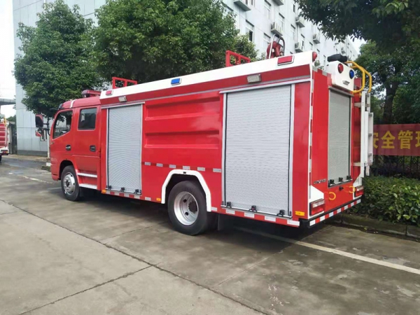 國六東風(fēng)5噸泡沫消防車